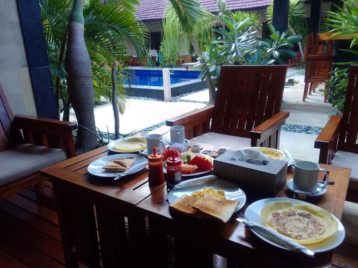 Senang Villa Gili Air Exterior photo