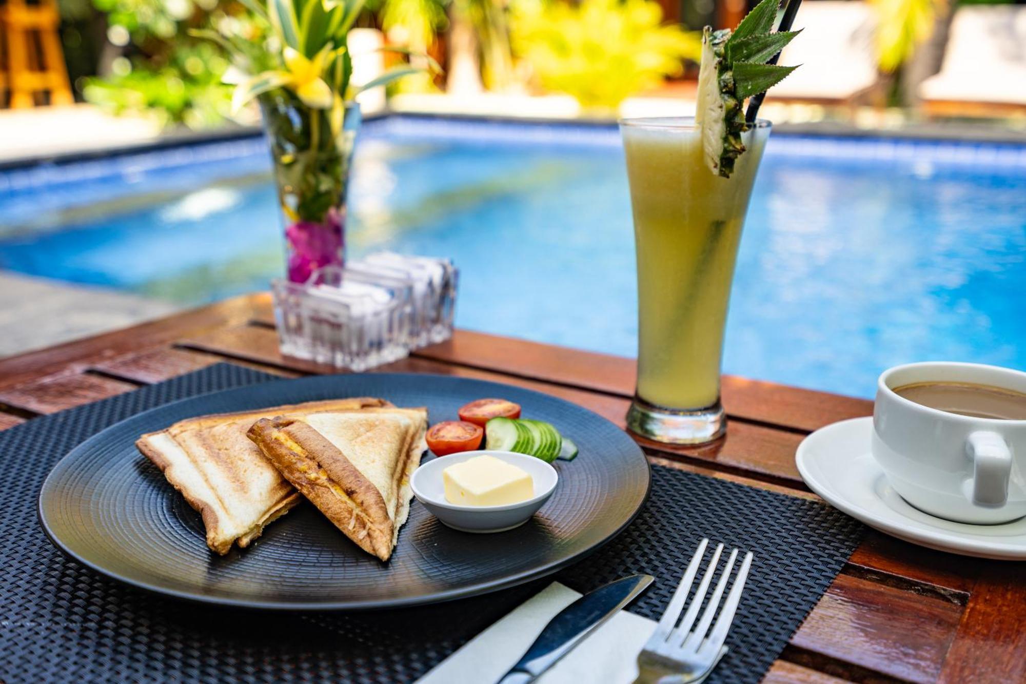 Senang Villa Gili Air Exterior photo