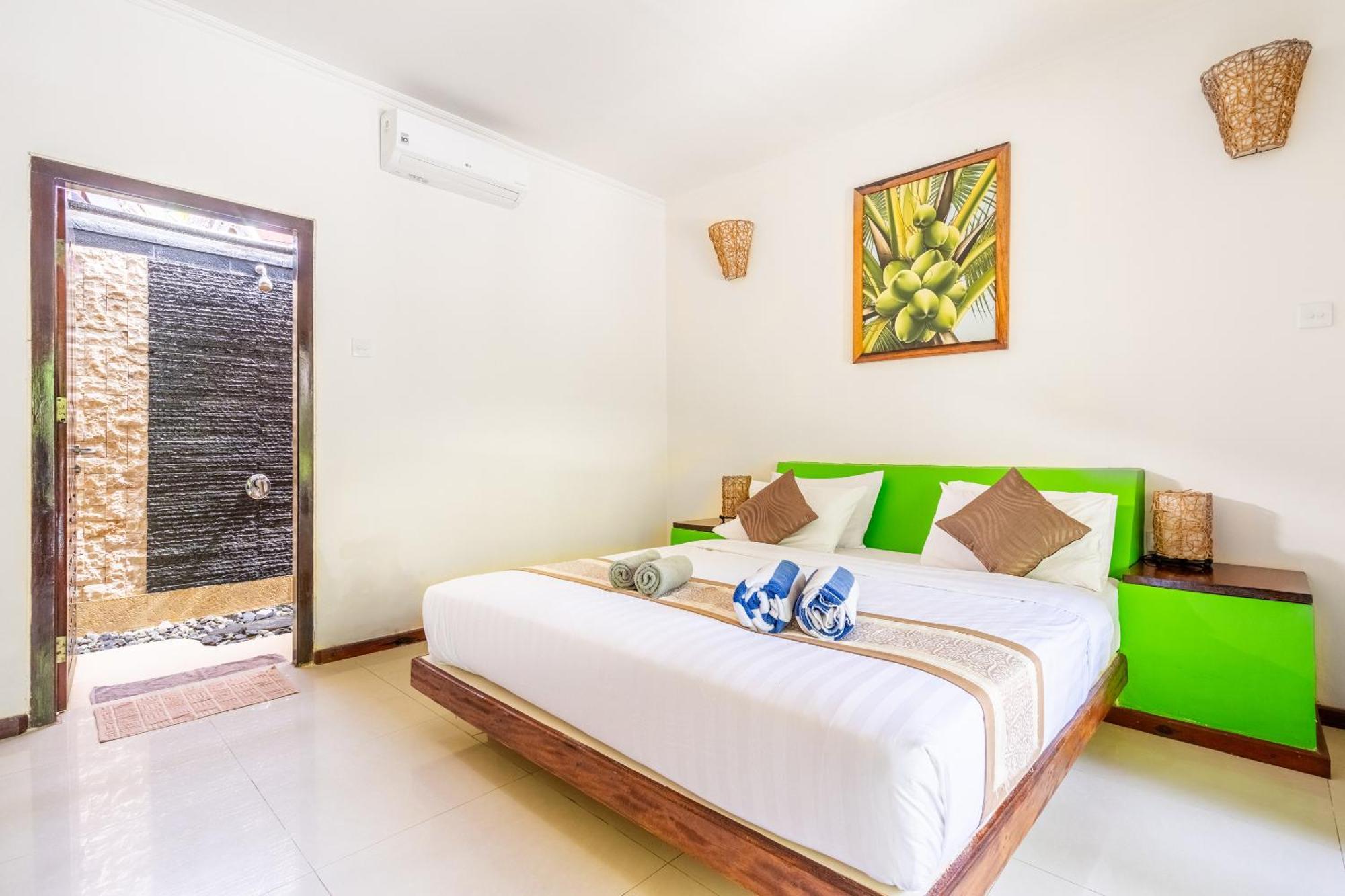 Senang Villa Gili Air Exterior photo