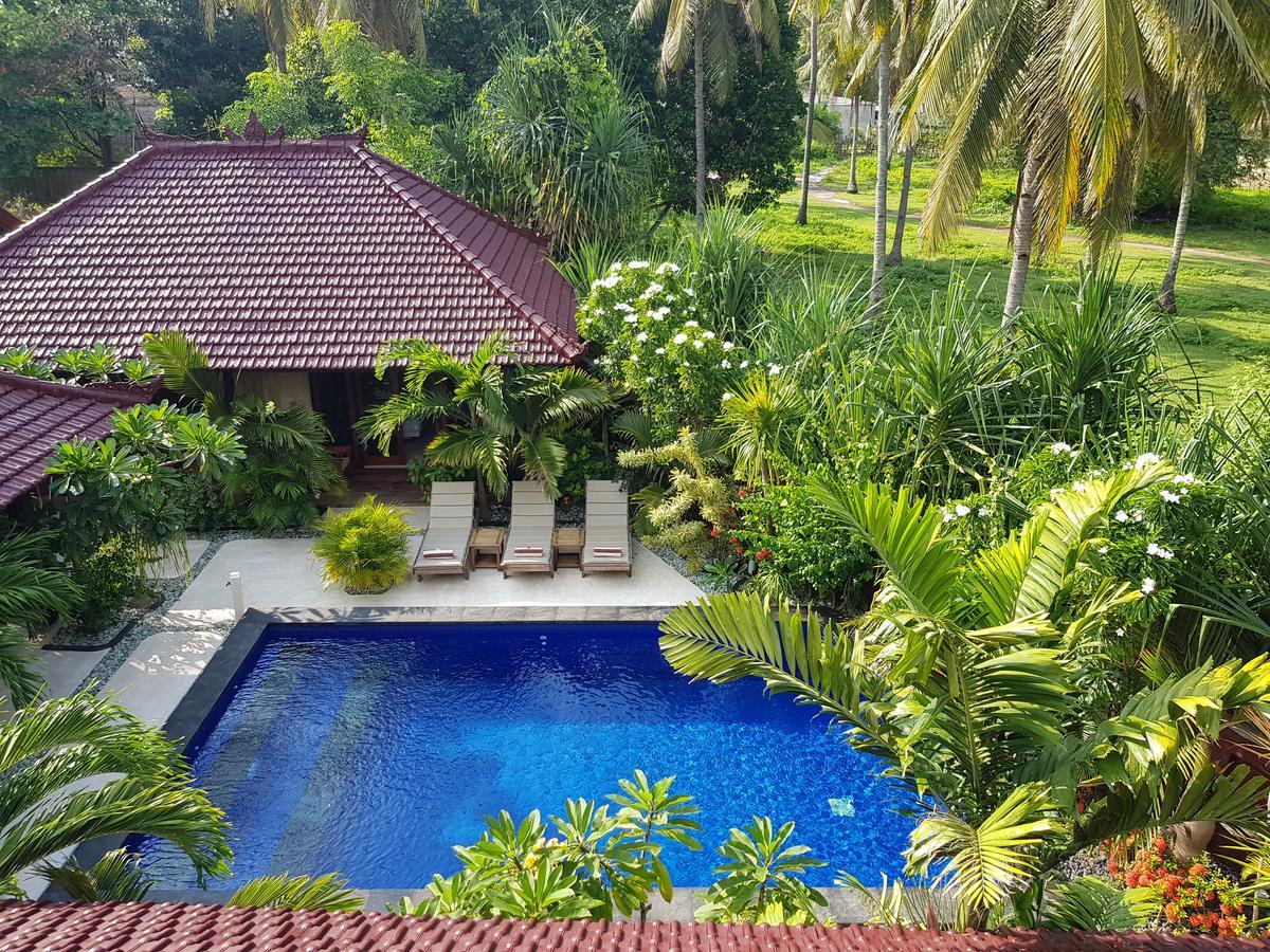 Senang Villa Gili Air Exterior photo