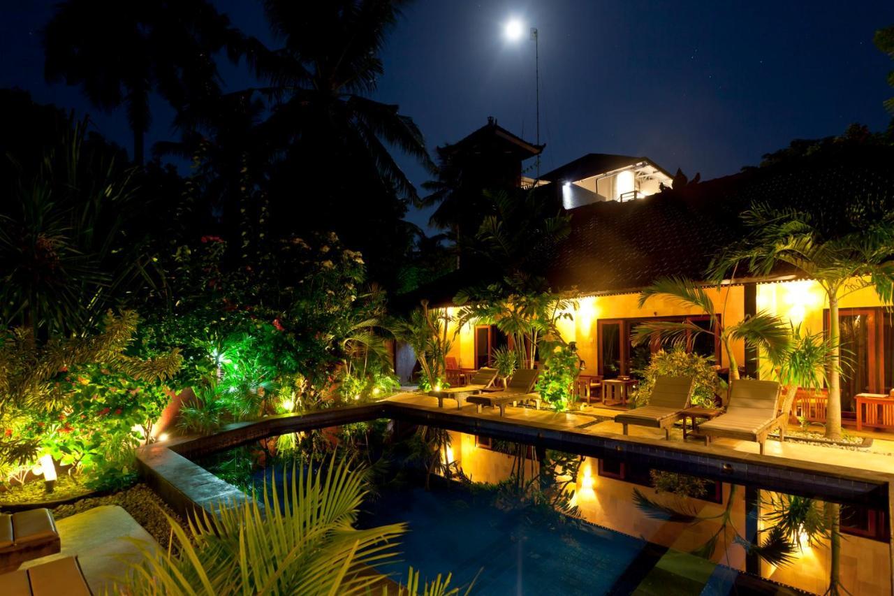 Senang Villa Gili Air Exterior photo